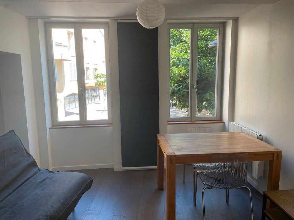 Beau studio meublé 19m² à 2mn de Jaude
