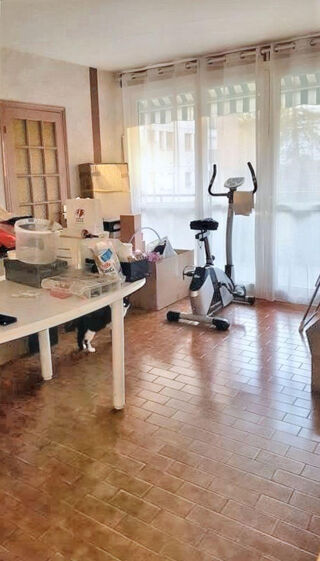  Appartement à louer 4 pièces 74 m²
