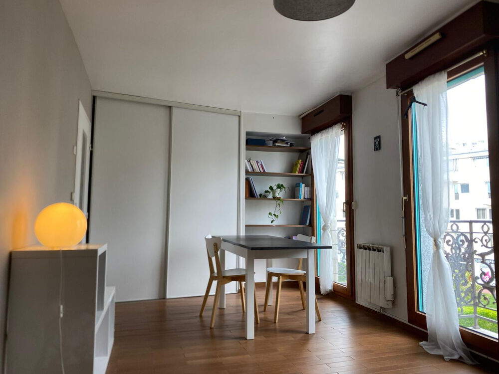 Location Appartement Loue agréable Studio meublé 29 m² Saint-germain-en-laye