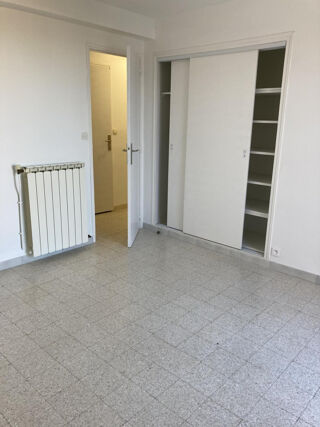  Appartement à louer 4 pièces 70 m²