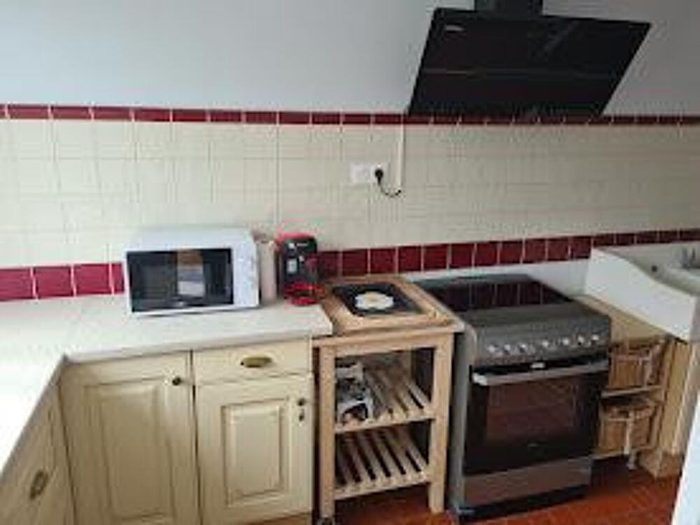 Location Appartement Grand appartement  meublé ,3 chambres, bien situé. Reims