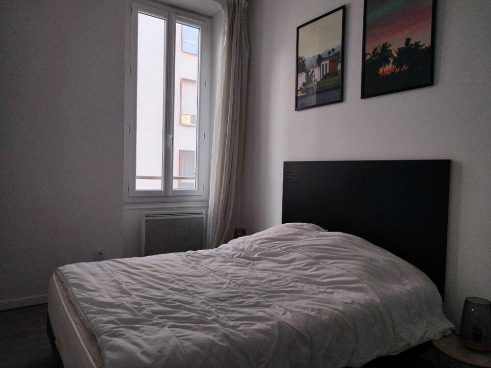 Location Appartement Particulier loue T2 meublé et équipé proche écoles Marseille 5