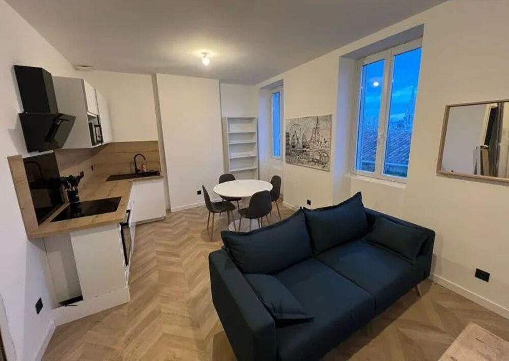 Location Appartement Superbe 2P meublé 42m² refait à neuf Marseille 1