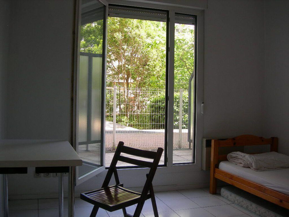 Location Appartement Beau studio meublé de 18m2 Lyon 8