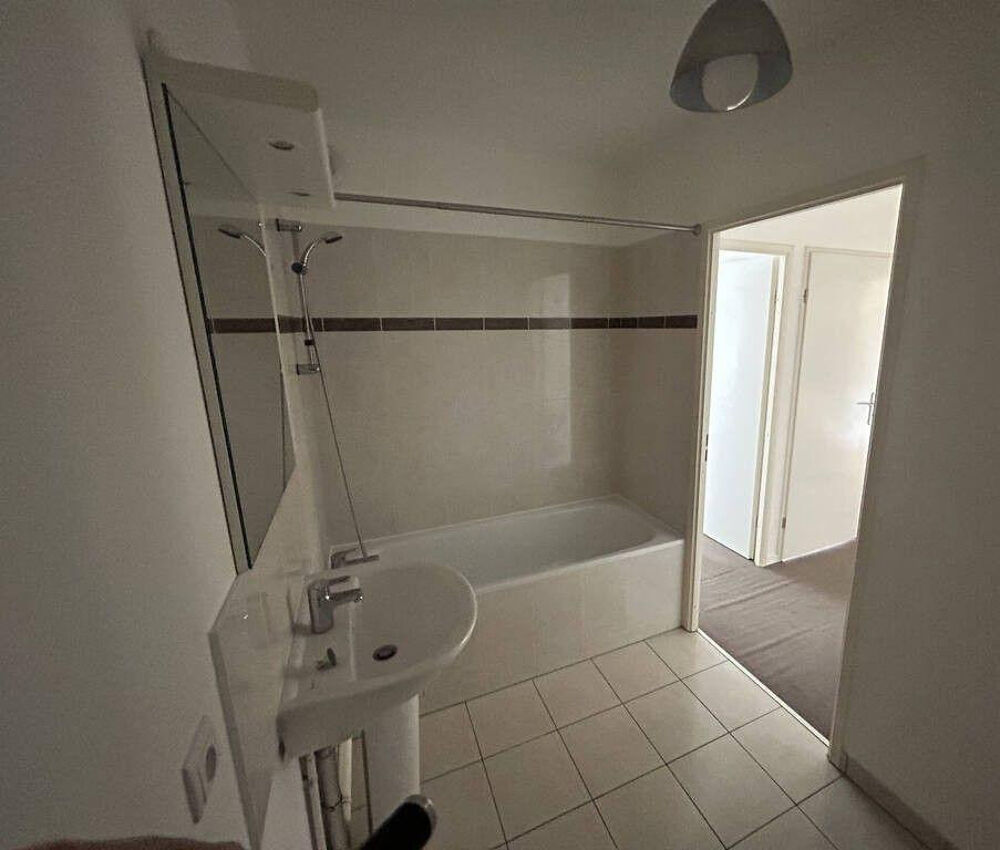 Location Appartement Beau 3 pièces neuf BBC 66 m² sans vis-à-vis. Ivry-sur-seine