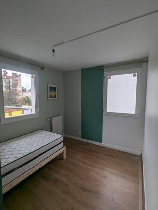  Appartement � louer 5 pi�ces 80 m�