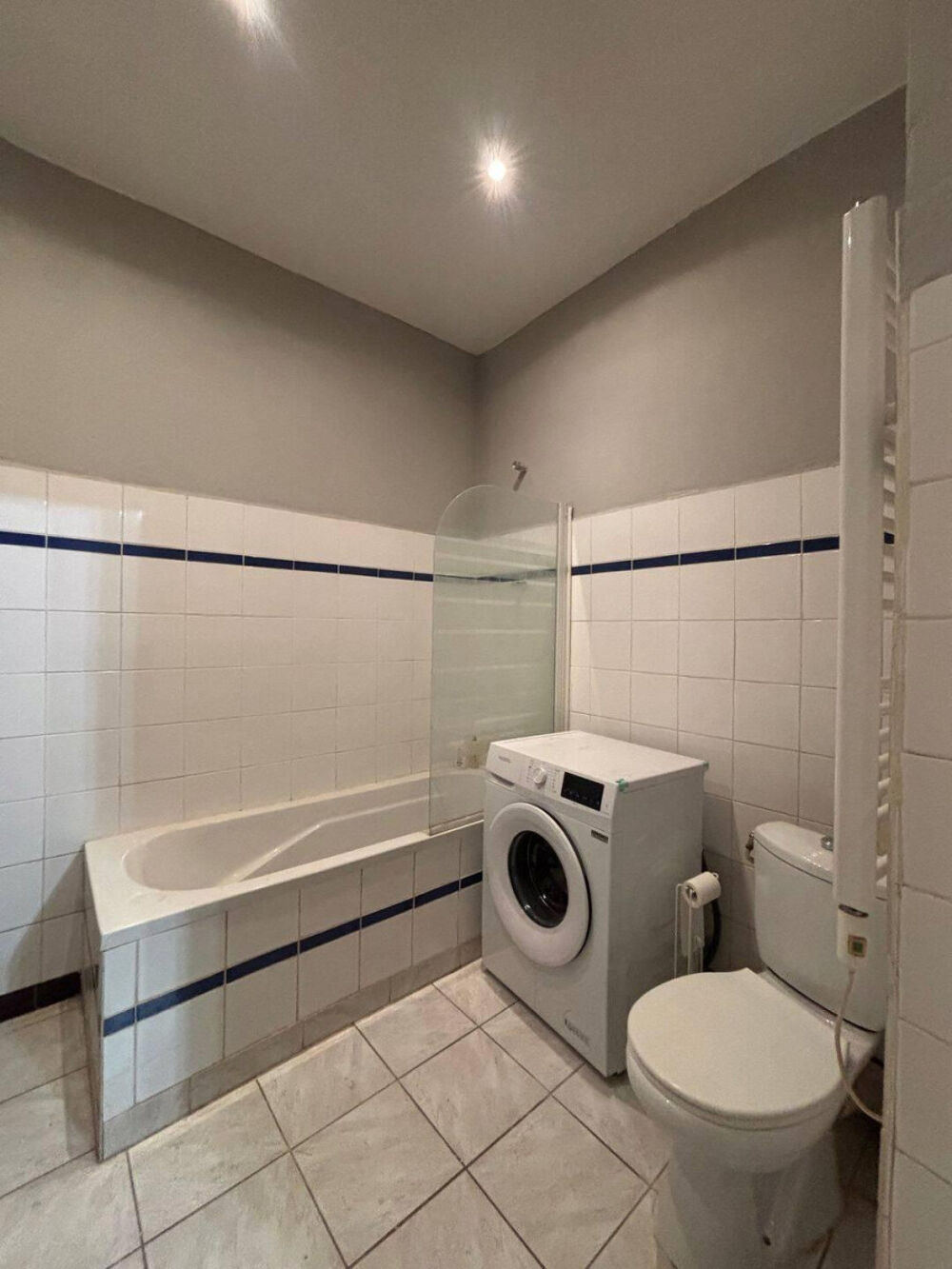 Location Appartement Studio meublé entièrement rénové –  Centre ville Saint-affrique