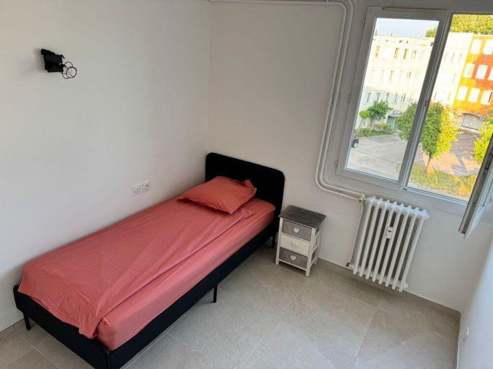 Location Appartement Beau 4P 70 m² meublé entièrement rénové Avignon