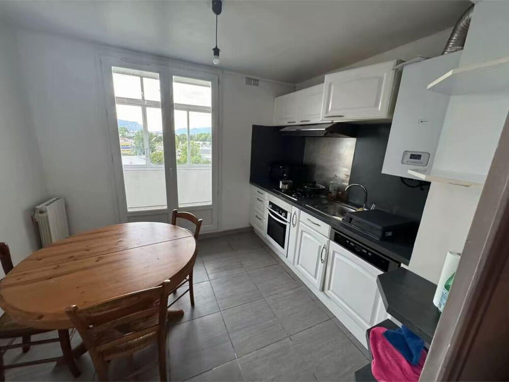 Location Appartement Chambres étudiantes en collaboration Saint-martin-d'hères#saint-martin-d&