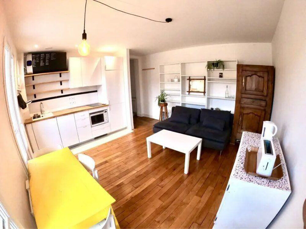 Location Appartement Appartement meublé avec Balcon dernier étage Paris 18