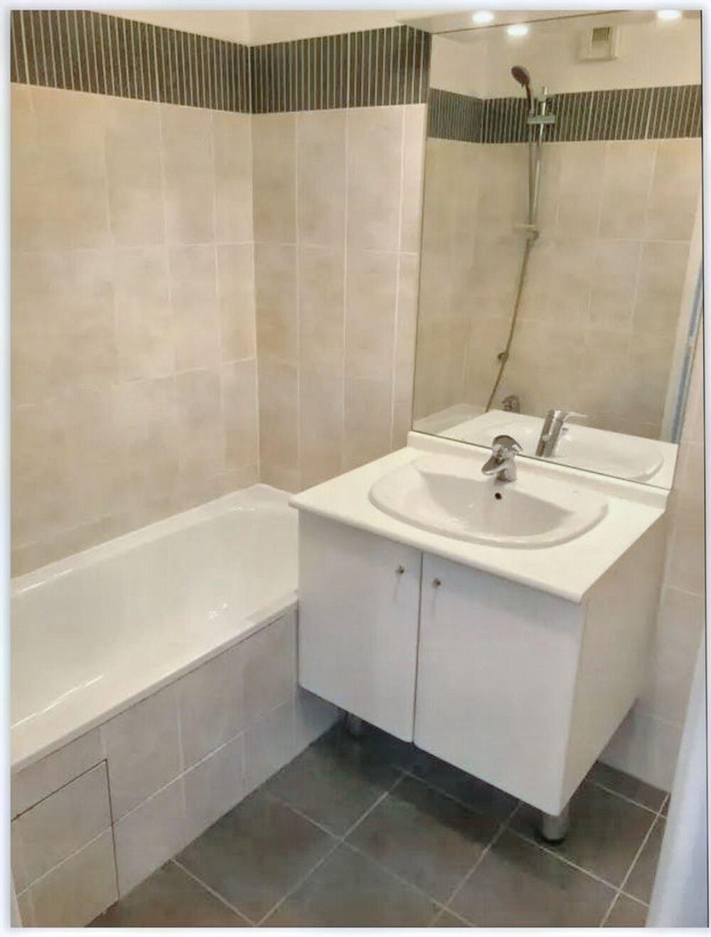 Location Appartement Appartement 3 pièces dans une résidence standing Asnières-sur-seine