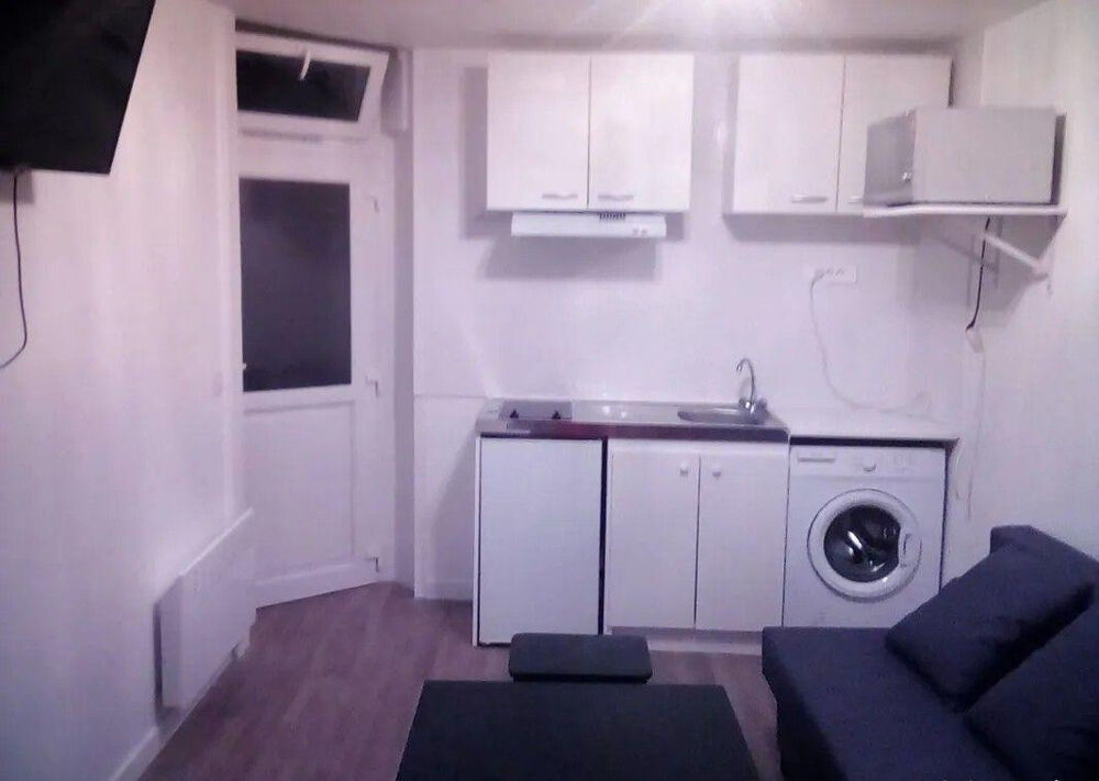 Location Appartement Beau 3P meublé 40m² proche métro Paris 17