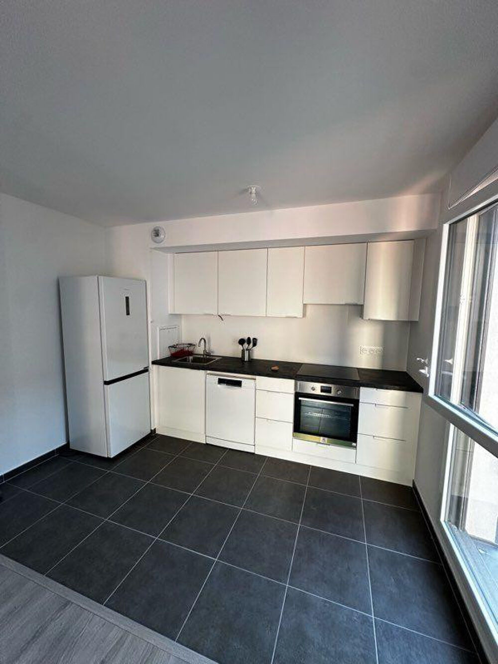 Location Appartement T2 meublé lumineux avec balcon – Résidence neuve Romainville