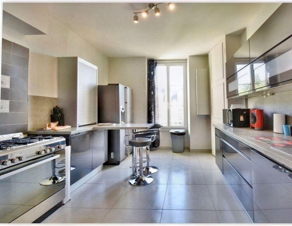 Location Appartement Un bel appartement de 100 m² à 100 m de la Seine Montereau-fault-yonne