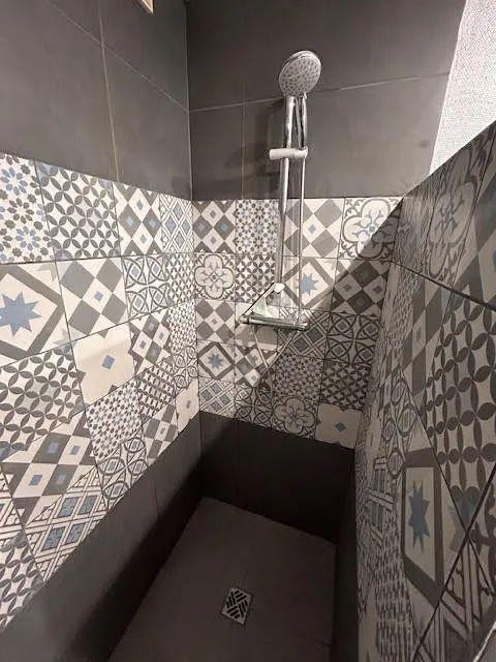 Location Appartement Beau studio 17m² rénové Proche centre-ville Orléans