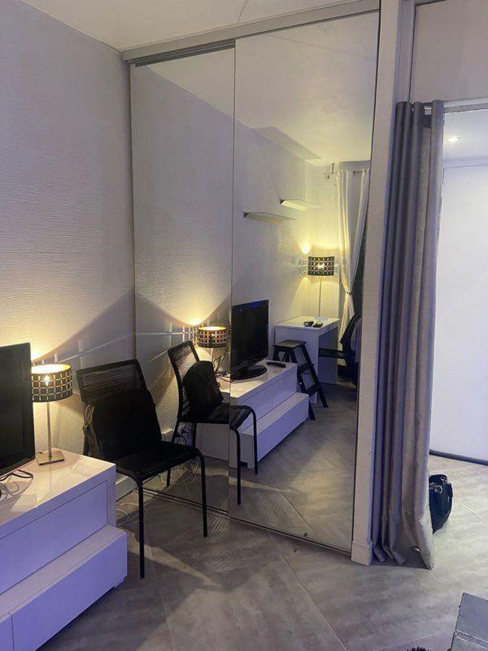 Location Appartement Location STUDIO MEUBLÉ PARIS Paris 12