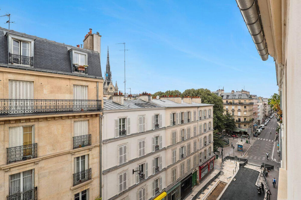 Location Appartement Location studio meublé refait à neuf Paris 18