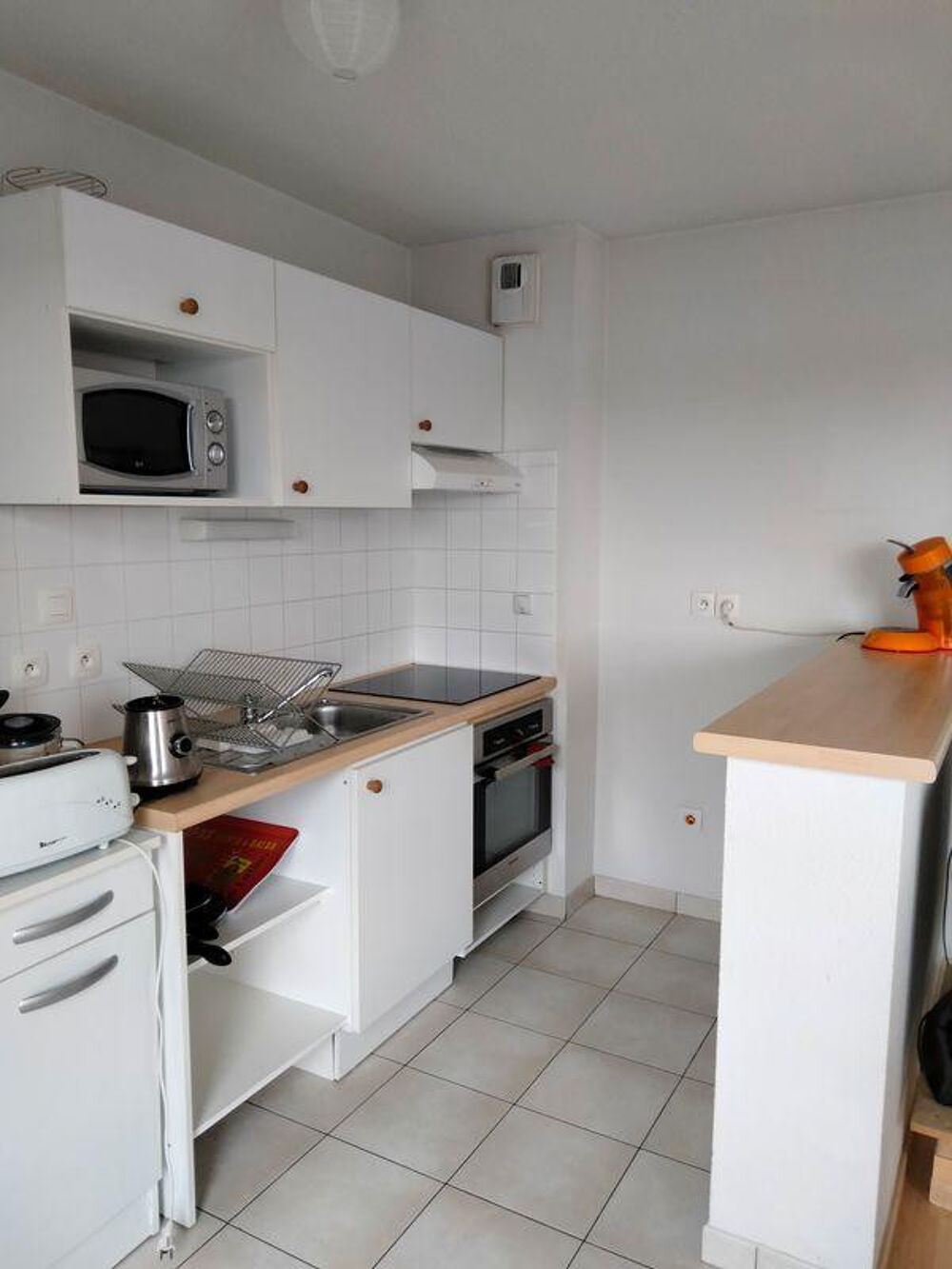 Location Appartement Loacation T2 meublé proche tram Croix-Bonneau Nantes