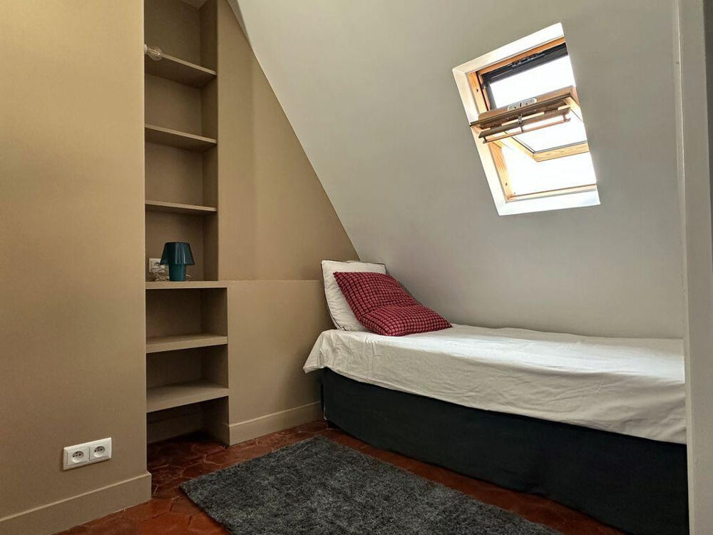 Location Appartement Studio 10m2 meublé Paris 8