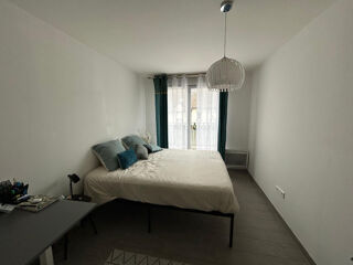  Appartement à louer 2 pièces 56 m²