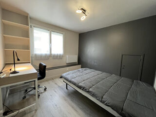  Appartement à louer 5 pièces 191 m²