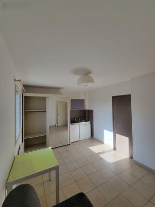  Appartement à louer 1 pièce 20 m²