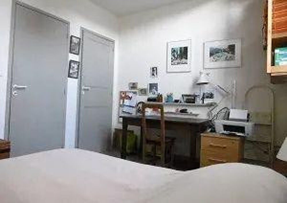 Location Appartement 3Pièces duplex 55 m² lumineux sur place piétonne Avignon