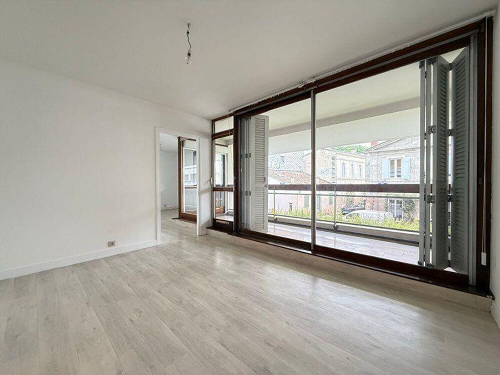 Location Appartement Beau T2 résidence sénior - centre-ville Bordeaux