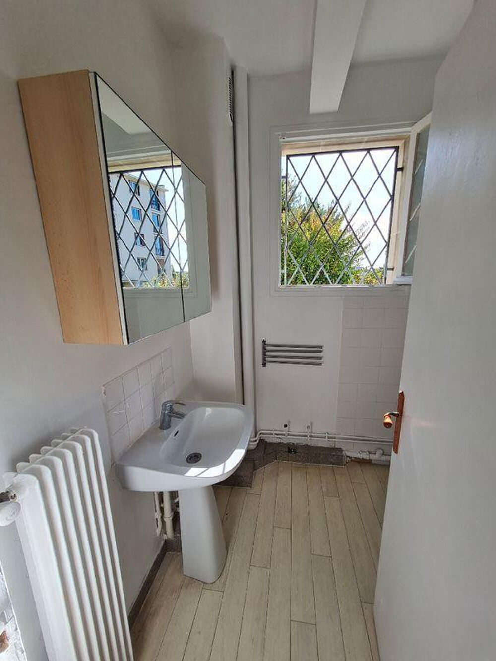 Location Appartement À Louer Appartement T3 64 m² Fontenay-aux-Roses Fontenay-aux-roses