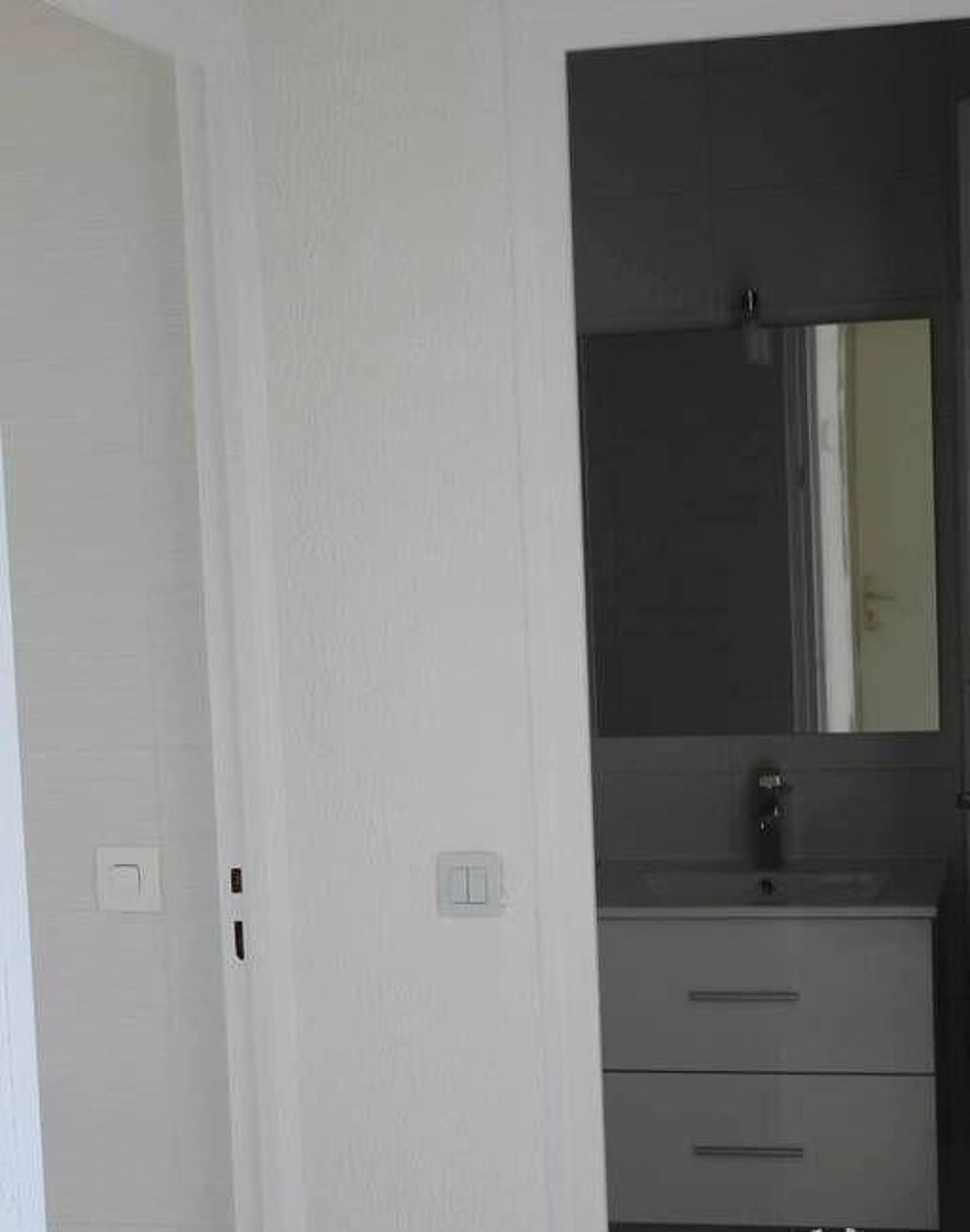 Location Appartement Beau 2 pièces refait à neuf 38 m² à Gagny Gagny