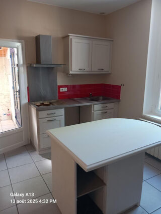  Appartement � louer 1 pi�ce 45 m� Saint-hippolyte-du-fort