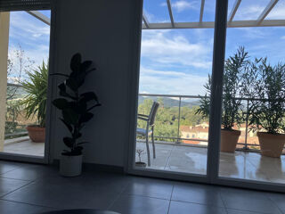  Appartement à louer 3 pièces 70 m²
