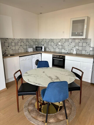  Appartement à louer 2 pièces 48 m²