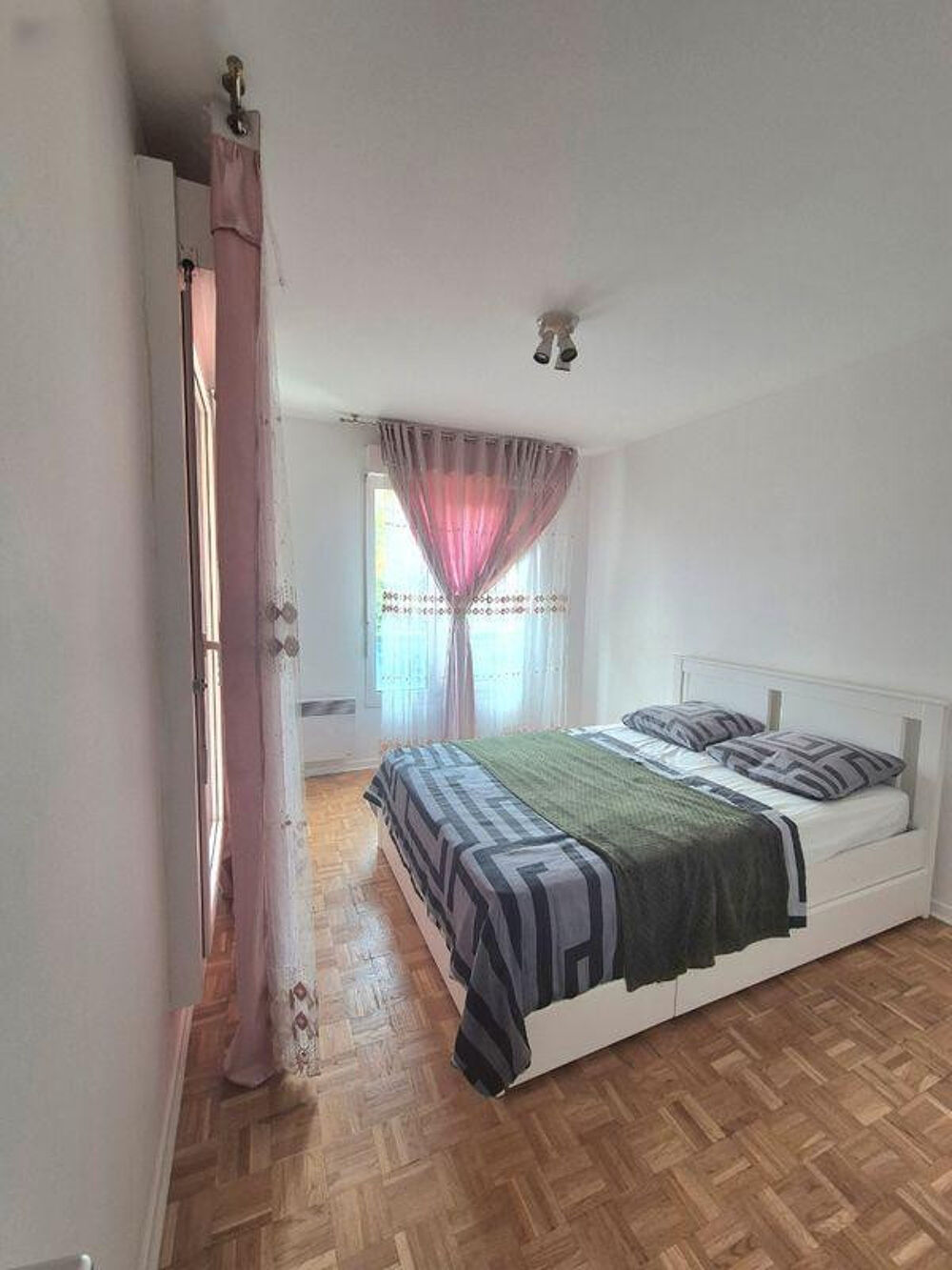 Location Appartement Location F2 meublée Montrouge