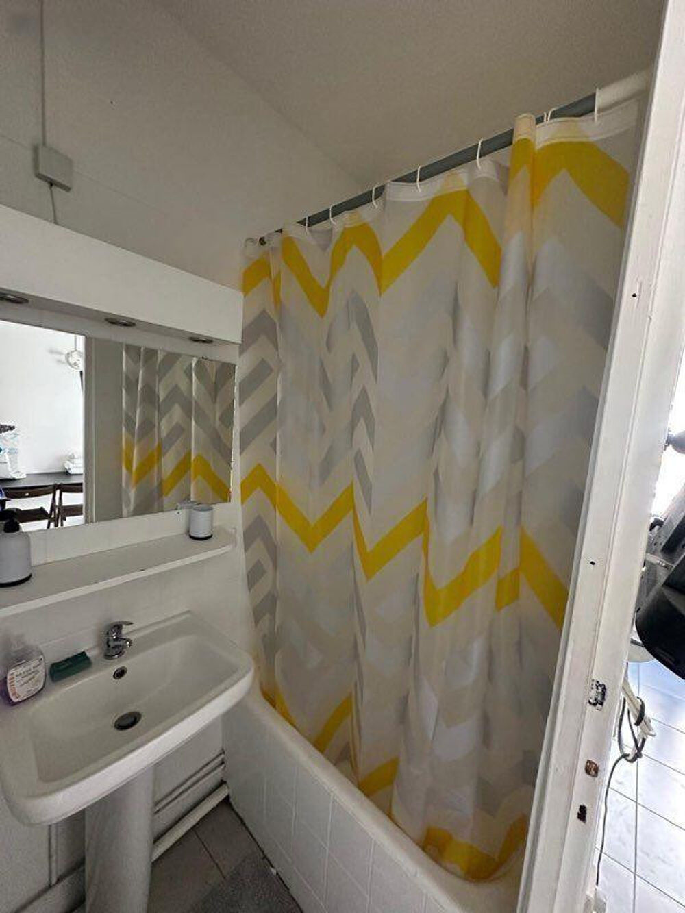 Location Appartement Loue beau studio à Paris Paris 18