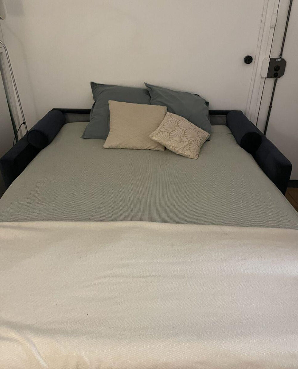 Location Appartement Studio meublé à louer Paris 7