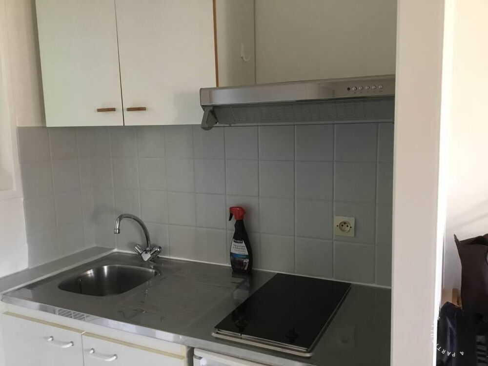 Location Appartement Beau studio 30 m² Lille Lille