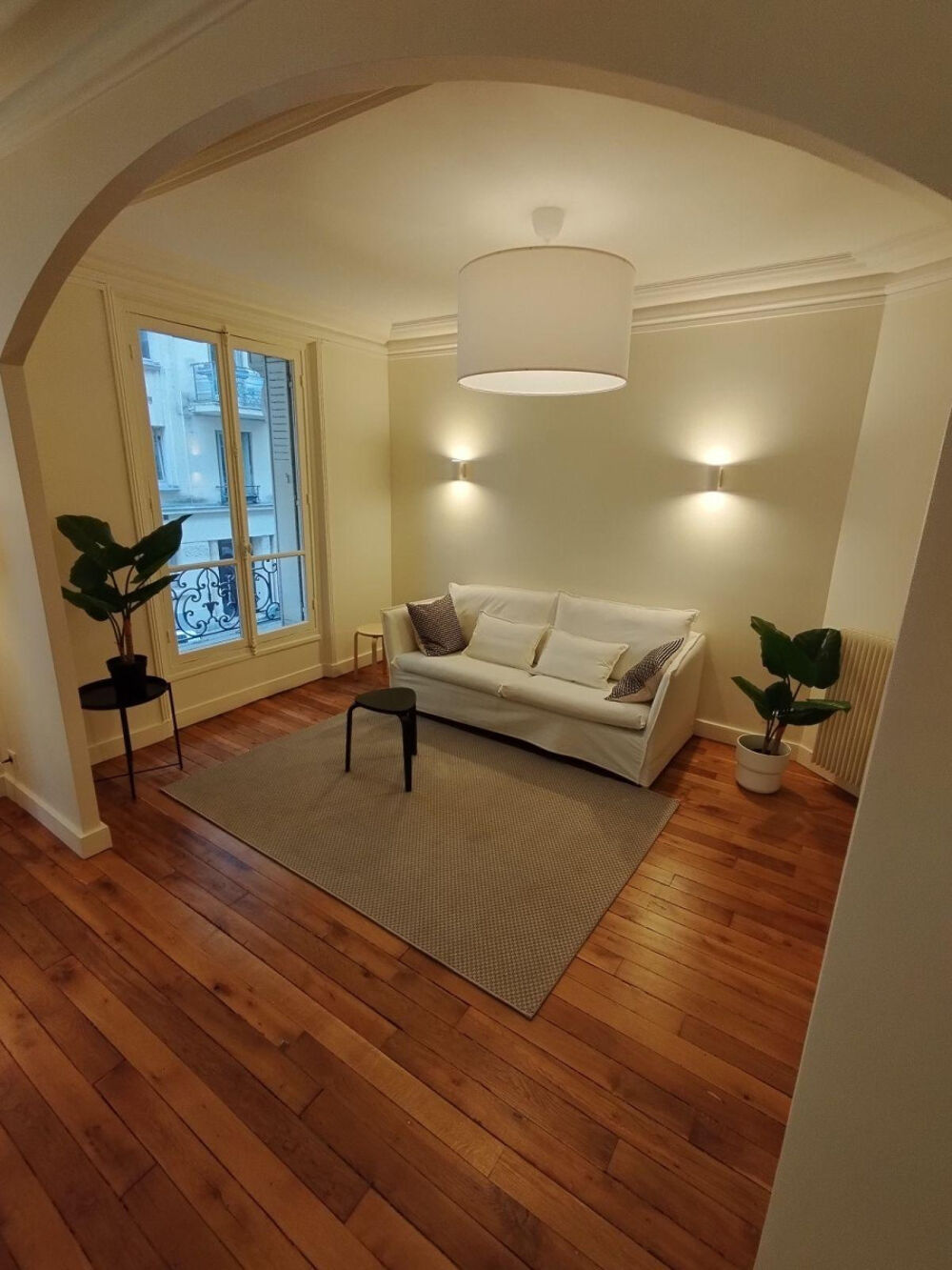 Location Appartement Appartement 2 pièces 56 m² - meublé - Mairie 18e Paris 18