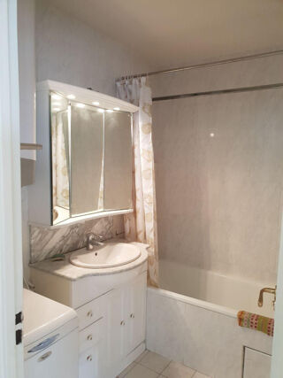  Appartement à louer 2 pièces 41 m²
