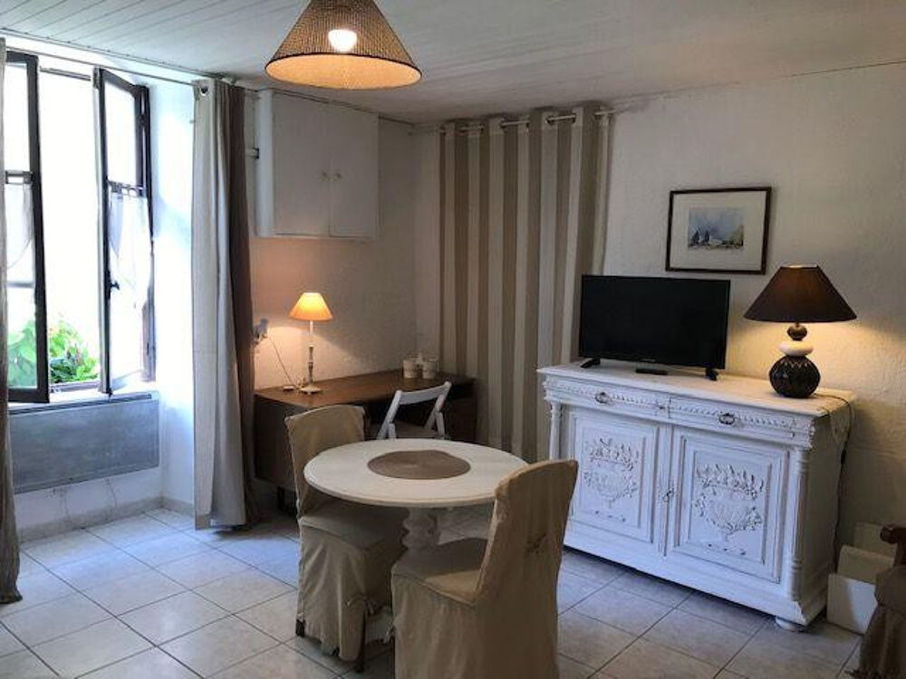 Location Appartement Beau studio meublé dans belle maison de caractère. Crolles