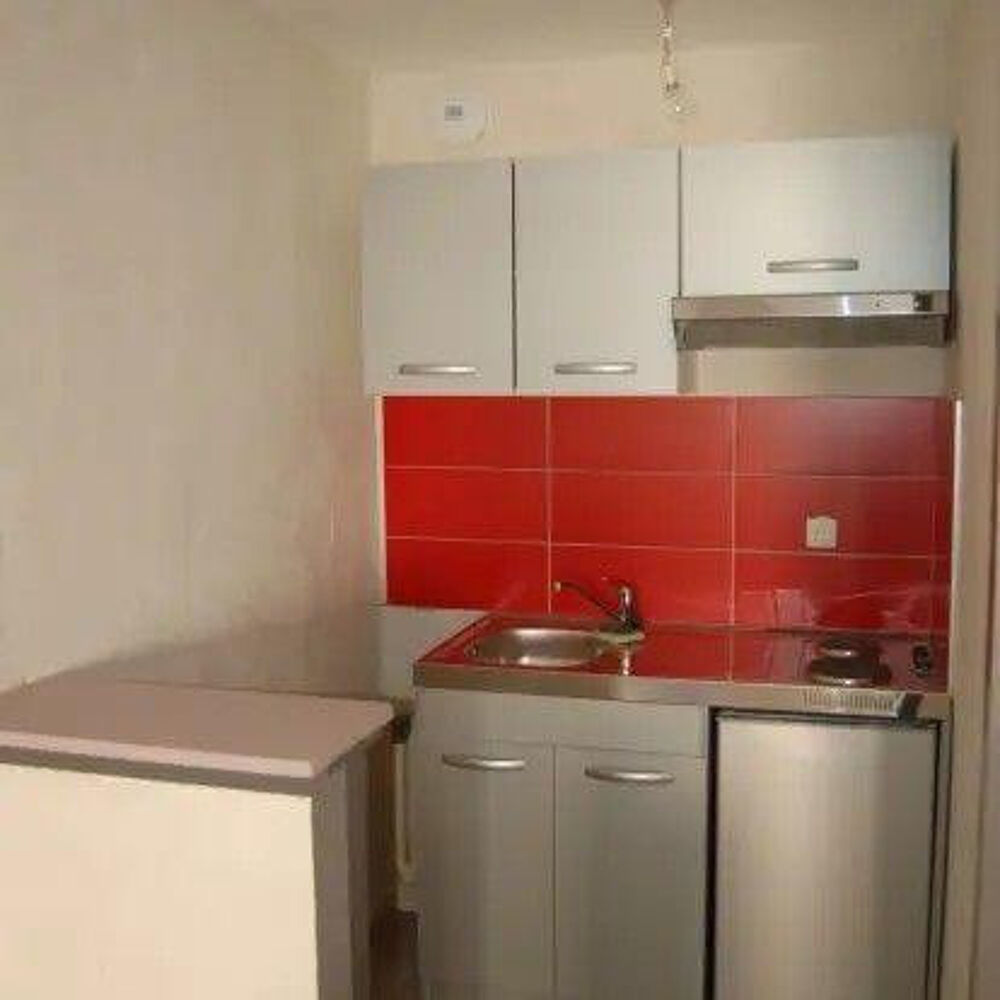 Location Appartement Beau studio meublé 32m² avec balcon Bordeaux