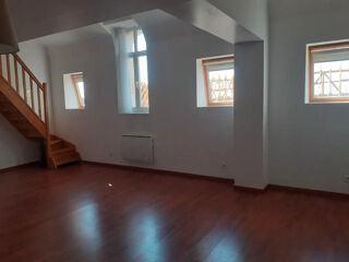  Appartement à louer 3 pièces 55 m²