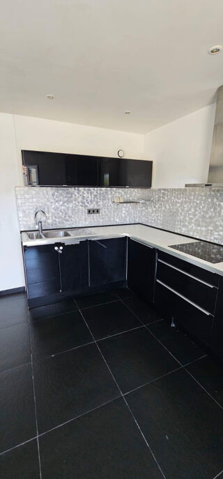  Maison à louer 5 pièces 89 m²