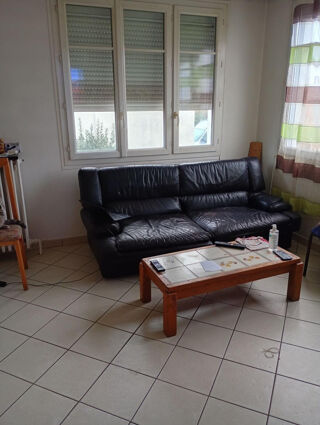 Appartement � louer 1 pi�ce 90 m�