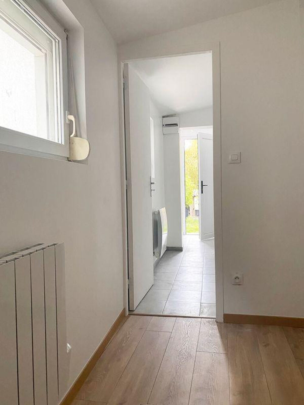 Studio 13m2  Terrasse & Box de rangement - RER