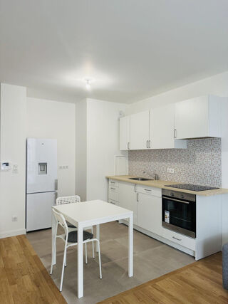  Appartement à louer 2 pièces 43 m²