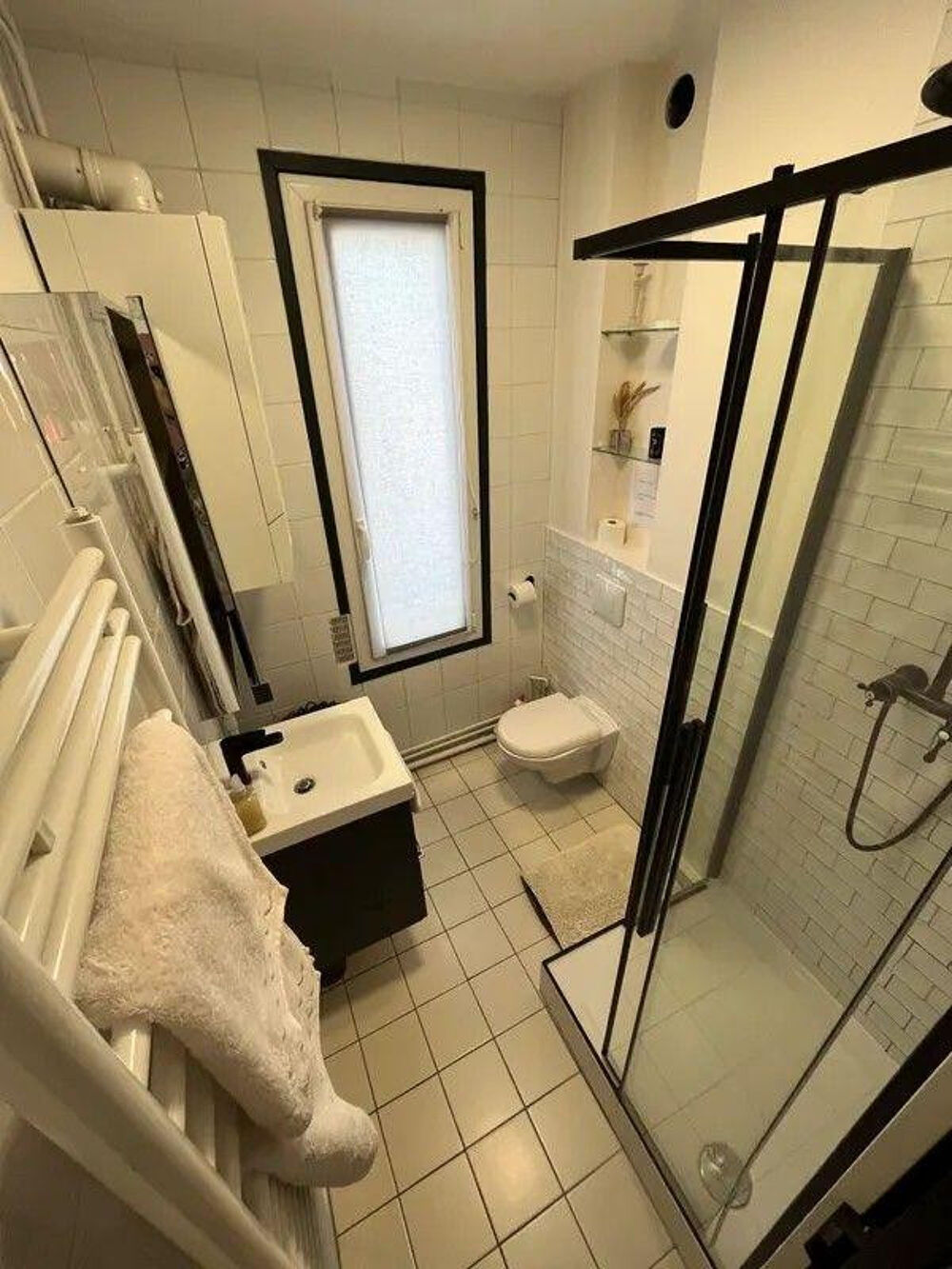 Location Appartement Superbe studio meublé 29m² en parfait état Paris 10