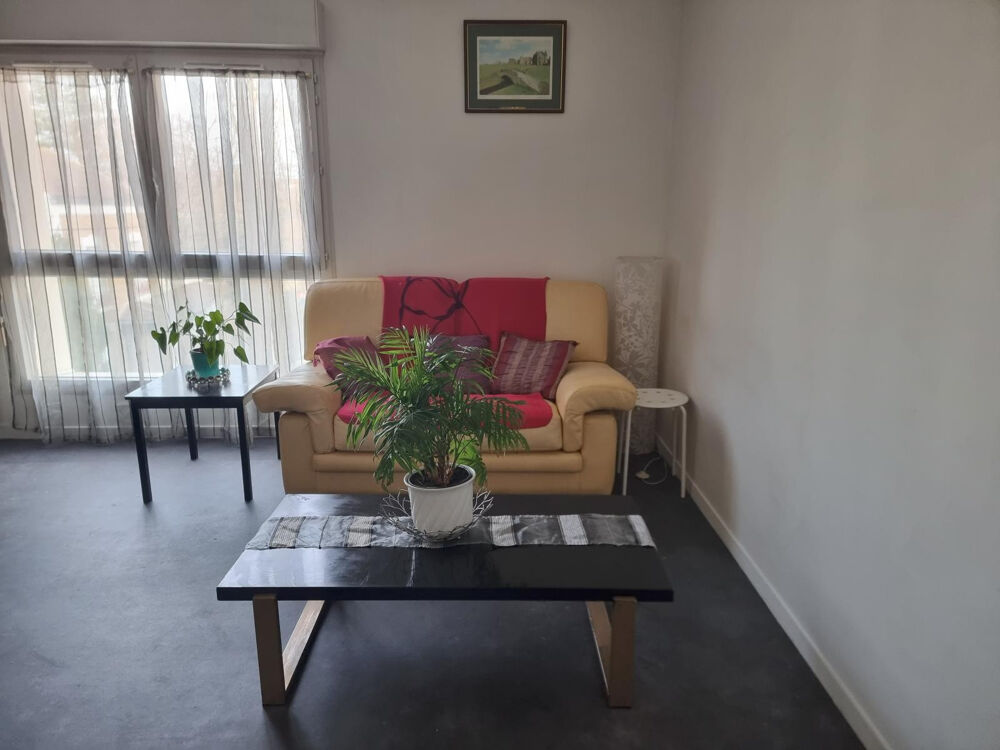 Location Appartement Confortable F2  Proche commerces et bus vers RER A Montévrain