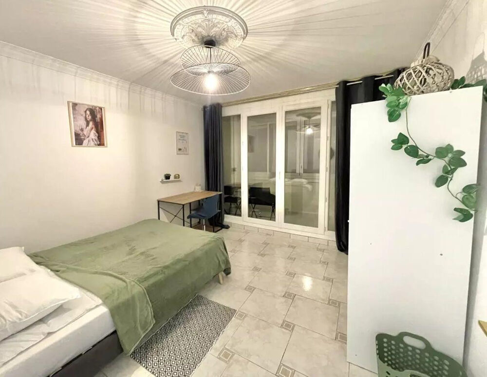 Location Appartement Chambre dispo dans T5 meublé 86m² idéal salarié Compiègne