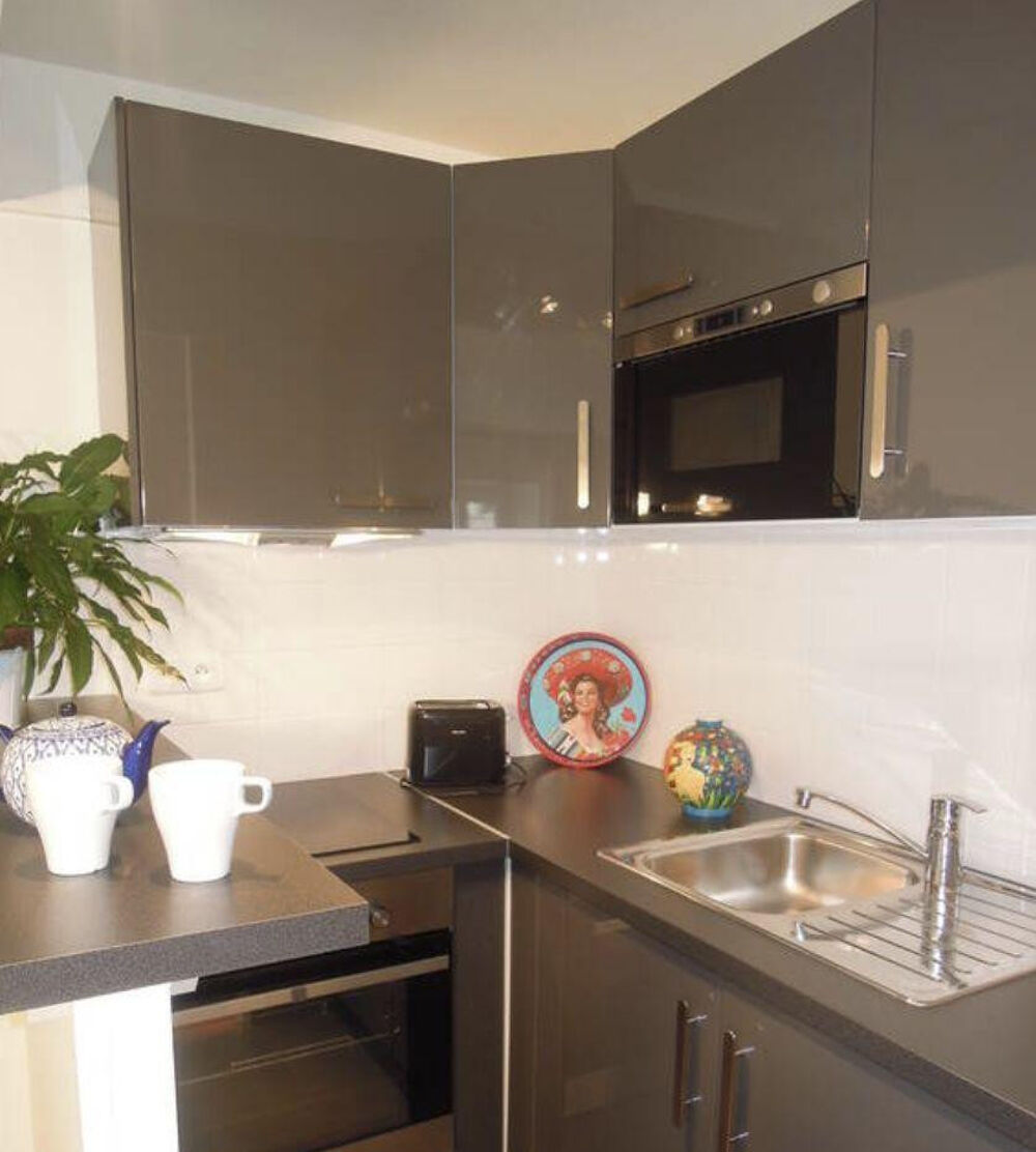 Location Appartement Location meublée 2 pièces 37 m² Paris Petite copro Paris 3